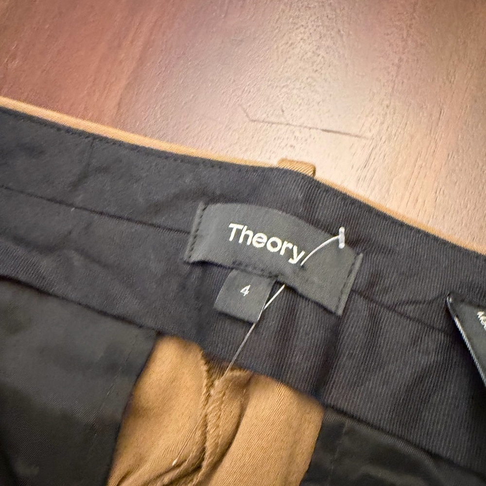 NWT Theory Palmer City Walking Shorts (10) - Picture 5 of 5